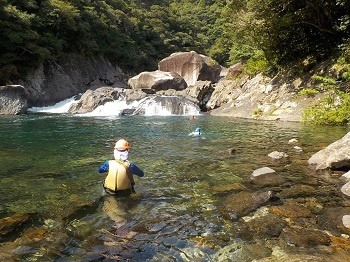 屋久島 沢登り / RIVER HIKING